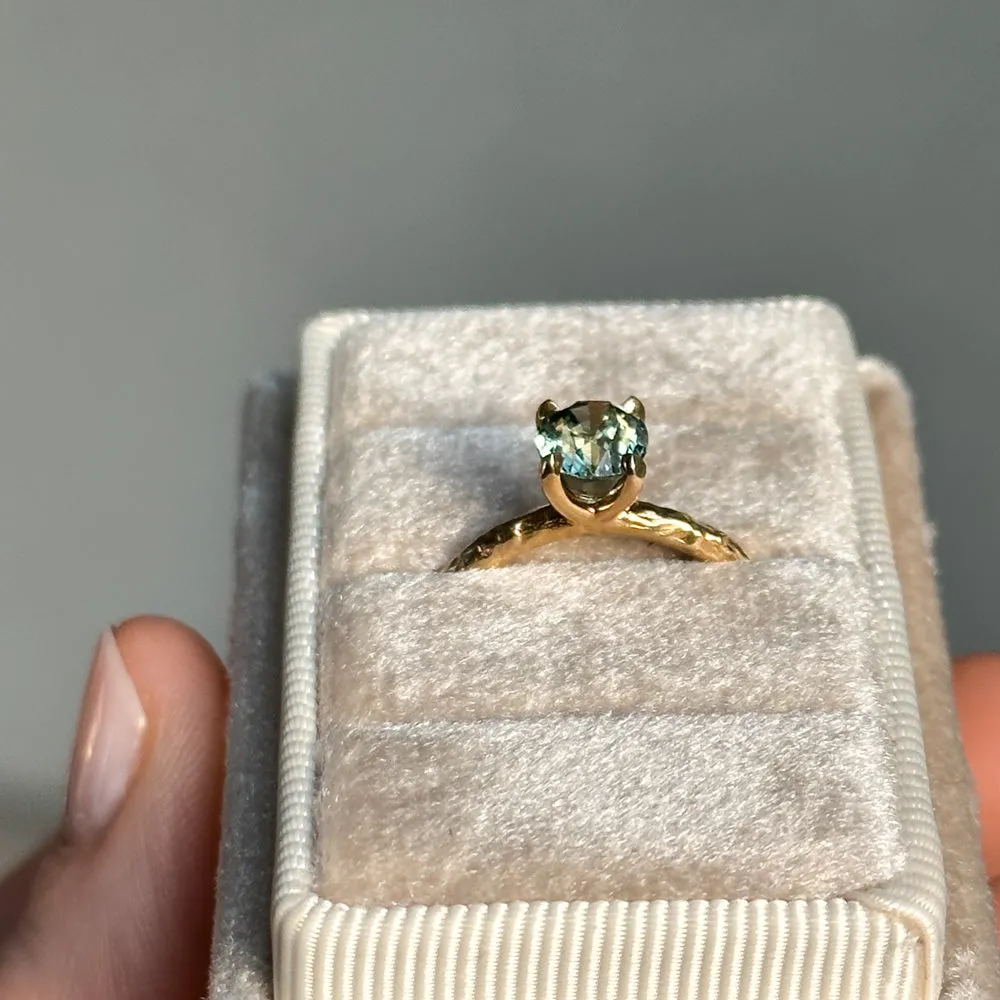 1.62ct Oval Parti Madagascar Untreated Sapphire Evergreen Carved Solitaire in 18k Yellow Gold