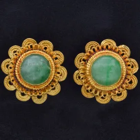 Antique 22K Yellow Gold Green Jade Round Screwback Stud Earrings