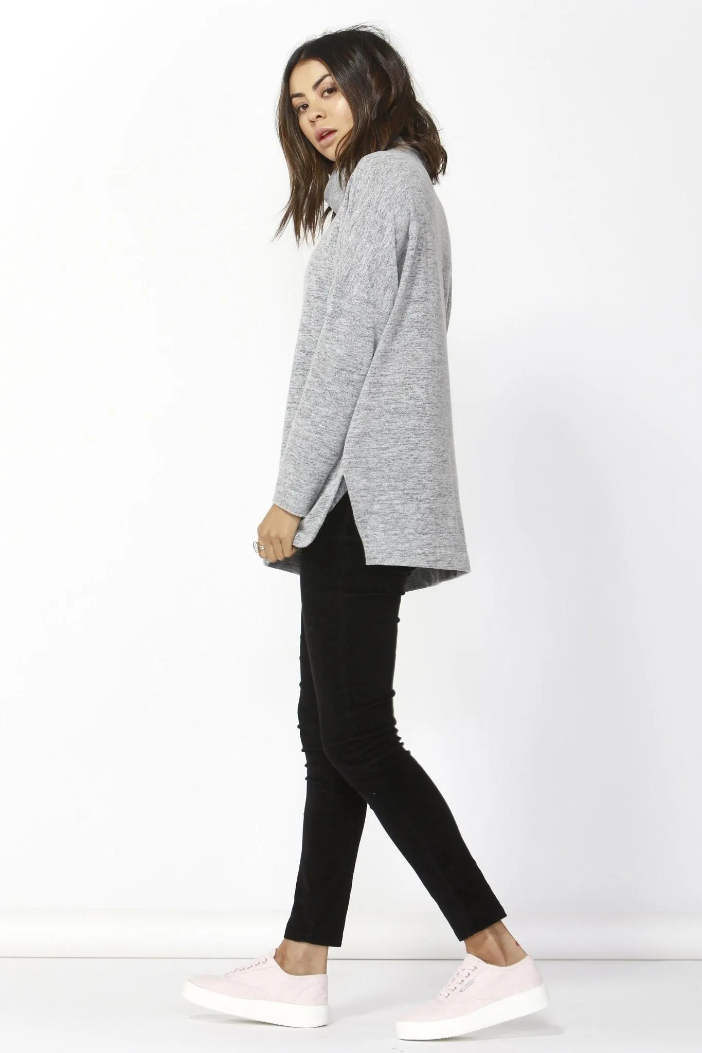 Betty Basics Ivo Cosy Pullover in Storm Grey