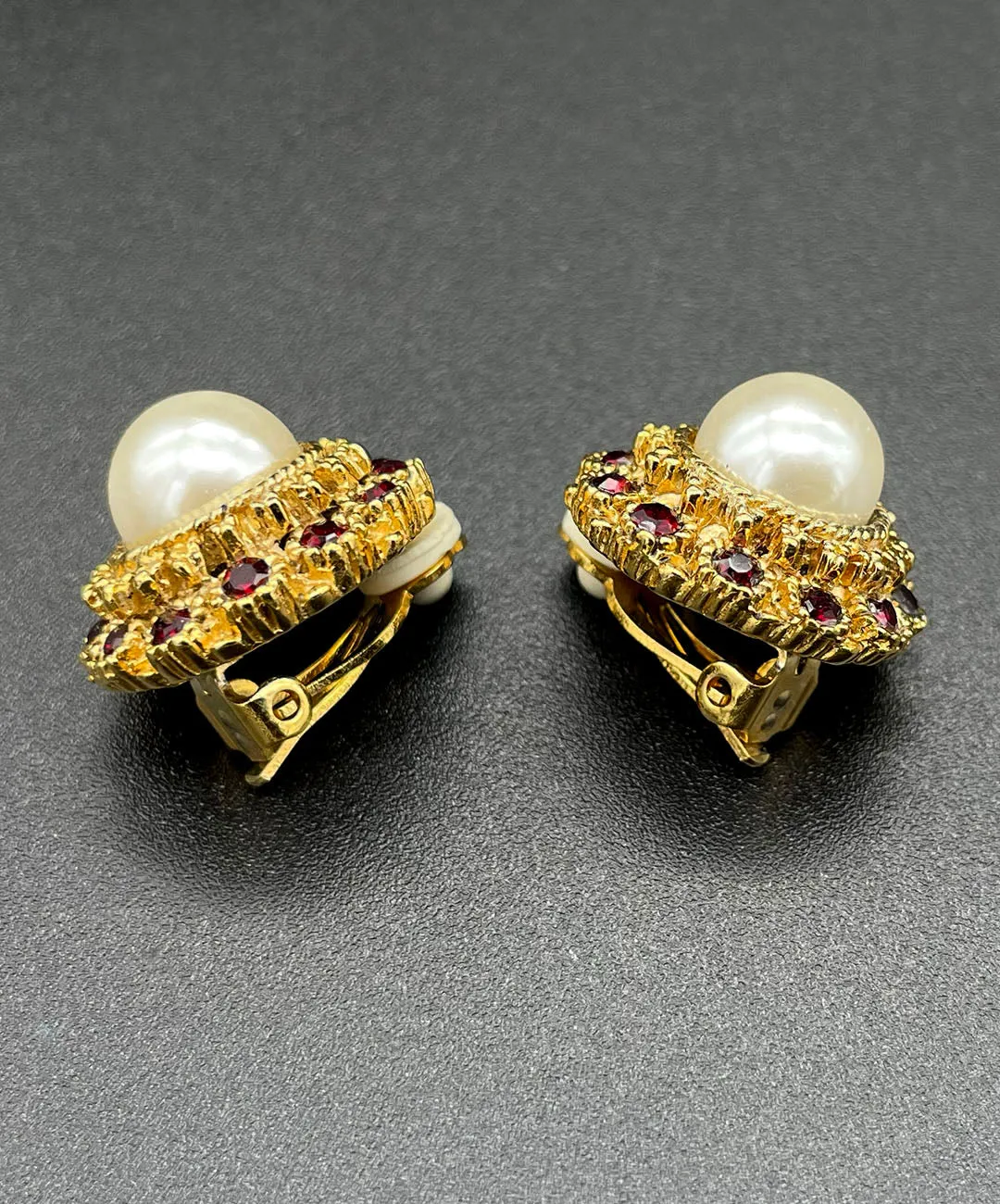 【フランス輸入】ヴィンテージ SPHINX パール ガーネットレッド ビジュー イヤリング/Vintage SPHINX Pearl Garnet Bijou Clip On Earrings