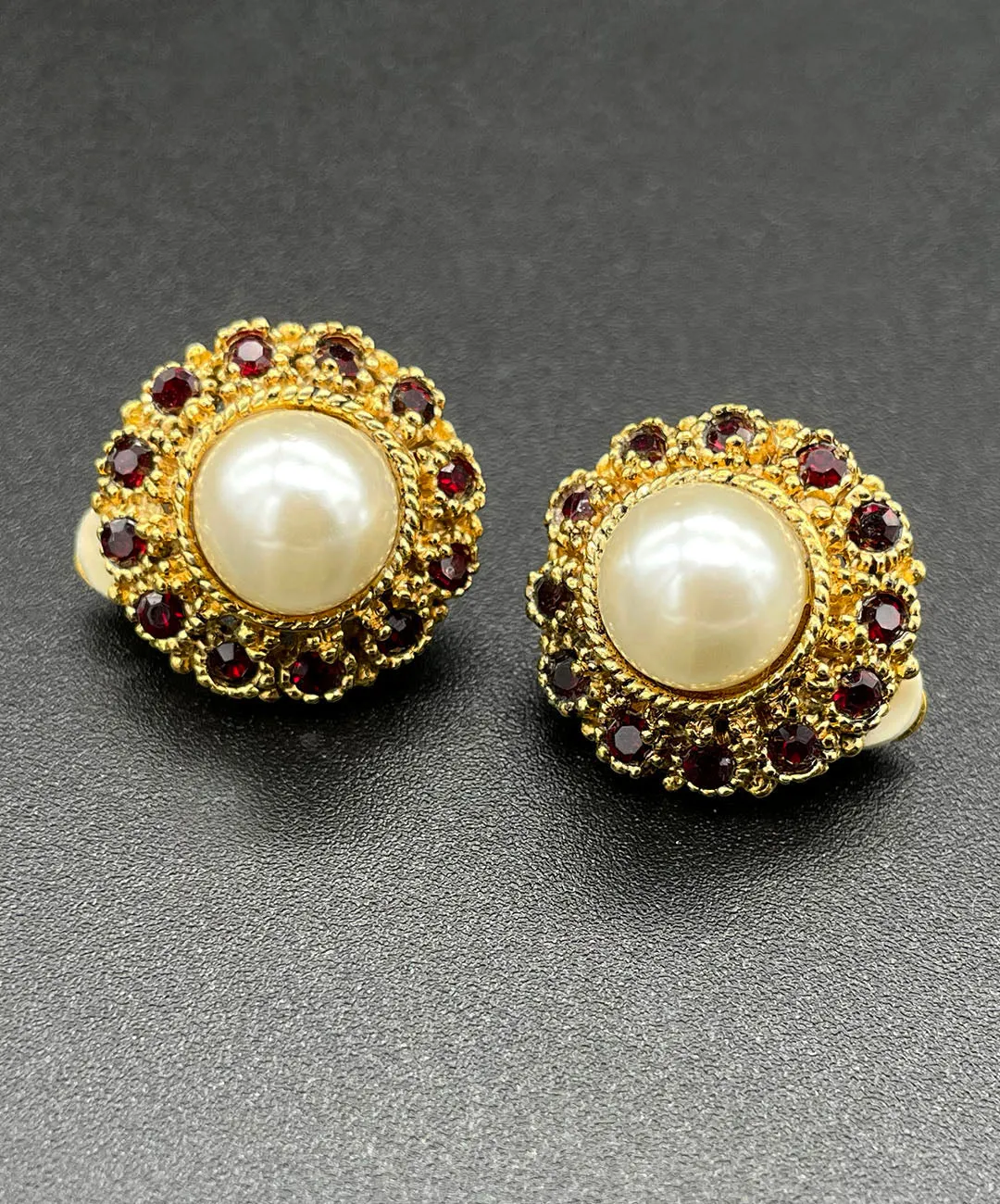 【フランス輸入】ヴィンテージ SPHINX パール ガーネットレッド ビジュー イヤリング/Vintage SPHINX Pearl Garnet Bijou Clip On Earrings